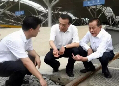 李克強(qiáng)高鐵推銷奏效中國(guó)鐵路收益創(chuàng)新高