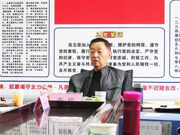 位于西昌市內(nèi)的四川省交通運輸廳高速公路交通執(zhí)法第六支隊支隊長李偉長期扎根在攀西邊遠民族地區(qū)交通運輸一線，他帶病堅守崗位、堅持平凡的工作，卻終因積勞成疾使病情惡化，于2014年7月30日不幸逝世，年僅56歲。