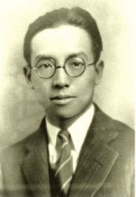梁思成。