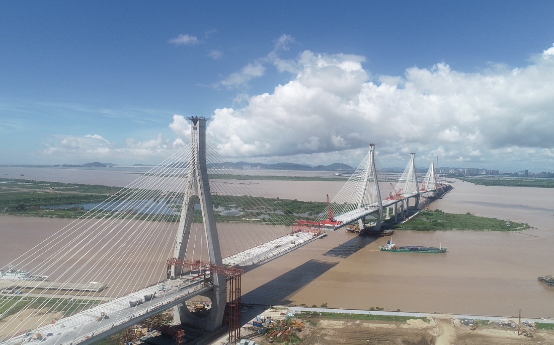 洪鶴大橋。